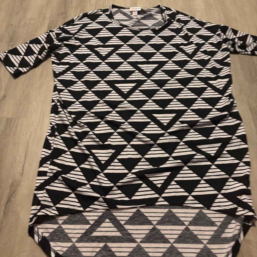 Lula roe Women’s shirt